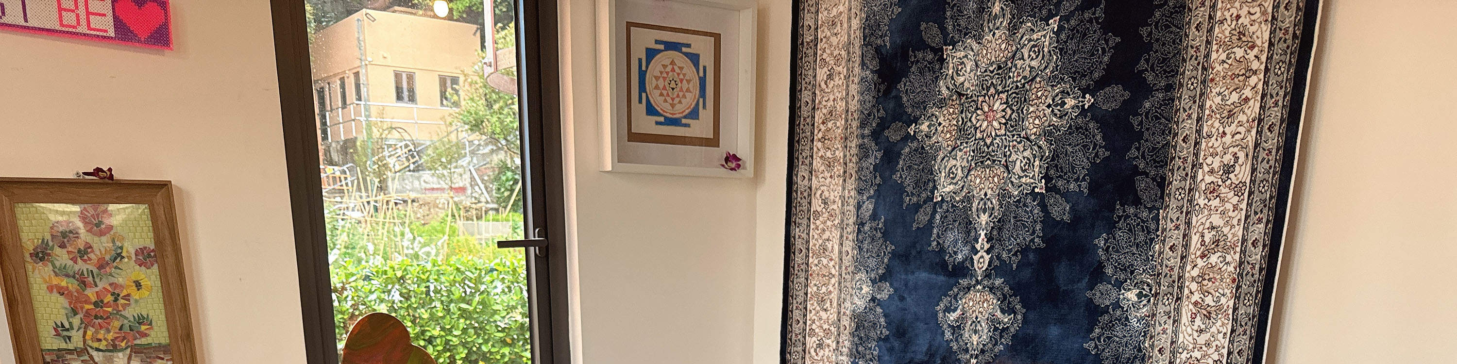 Workshop Seni Neon Light JUST BE 【Termasuk Workshop Beruang Cair Kecil】｜Desa Seni Ma Wan, Hong Kong